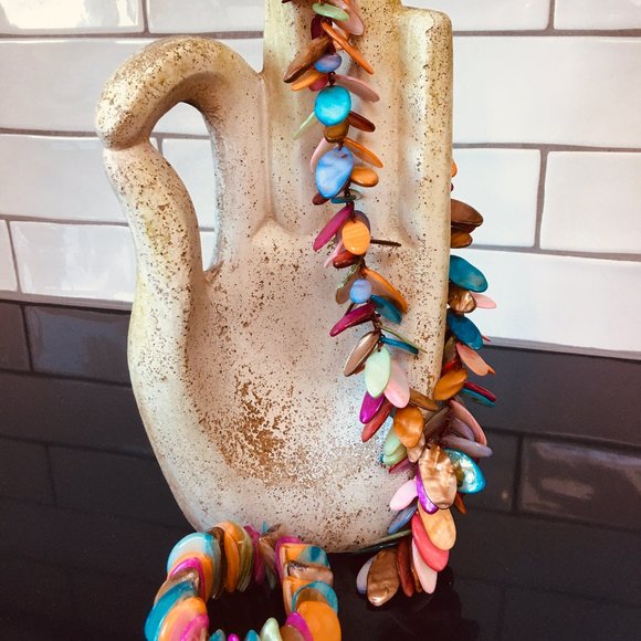 Stunning Multi-Color Necklace - Picture 3 of 7